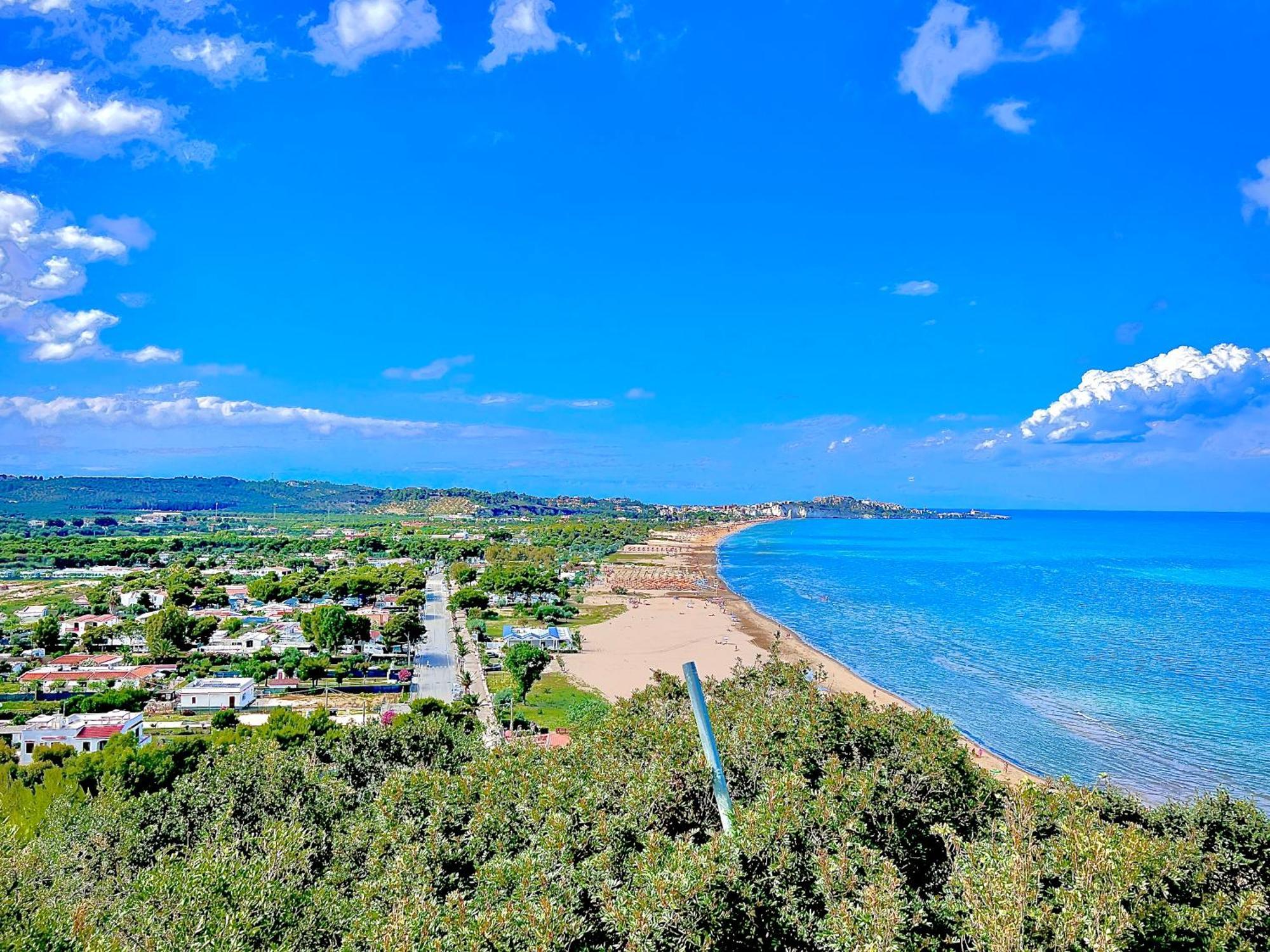 Villa Latino Vieste Bagian luar foto