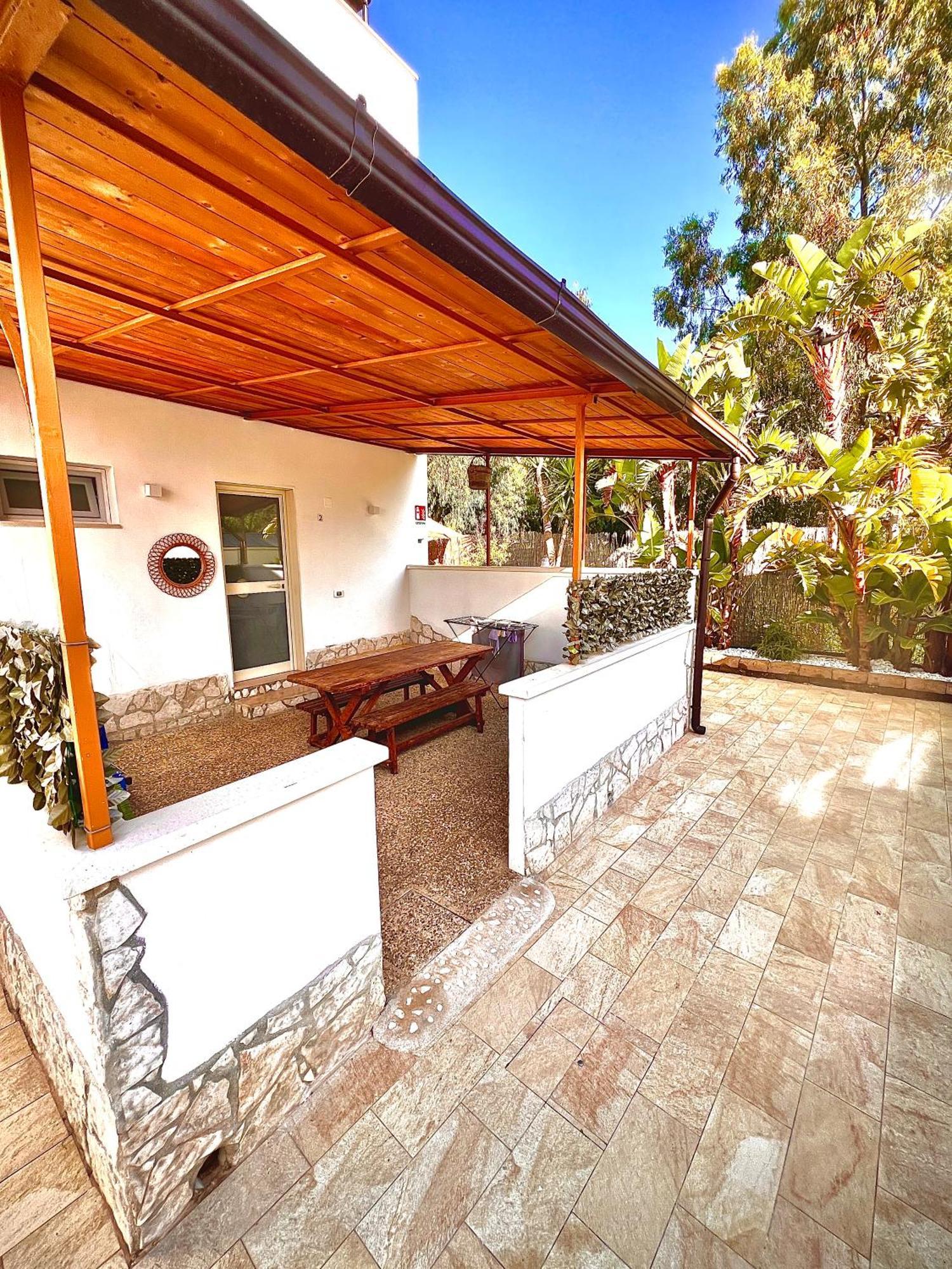 Villa Latino Vieste Bagian luar foto